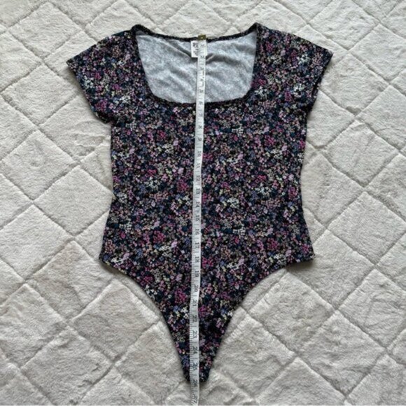 Victoria's Secret PINK | "Ditsy Floral" Short Sleeve Thong Bodysuit | Size Large - Picture 15 of 15